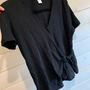 Old Navy | Black Tee with Front Tie
